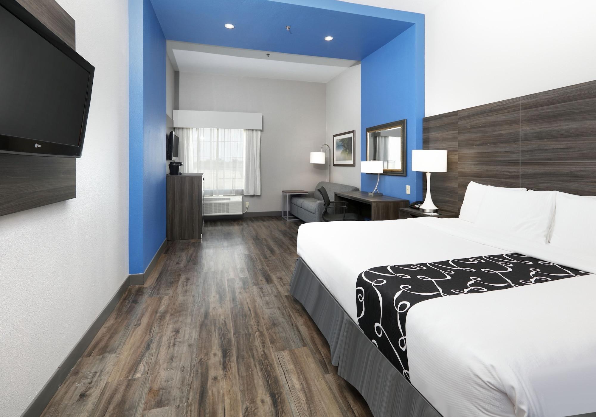 La Quinta By Wyndham Denton - University Drive Esterno foto