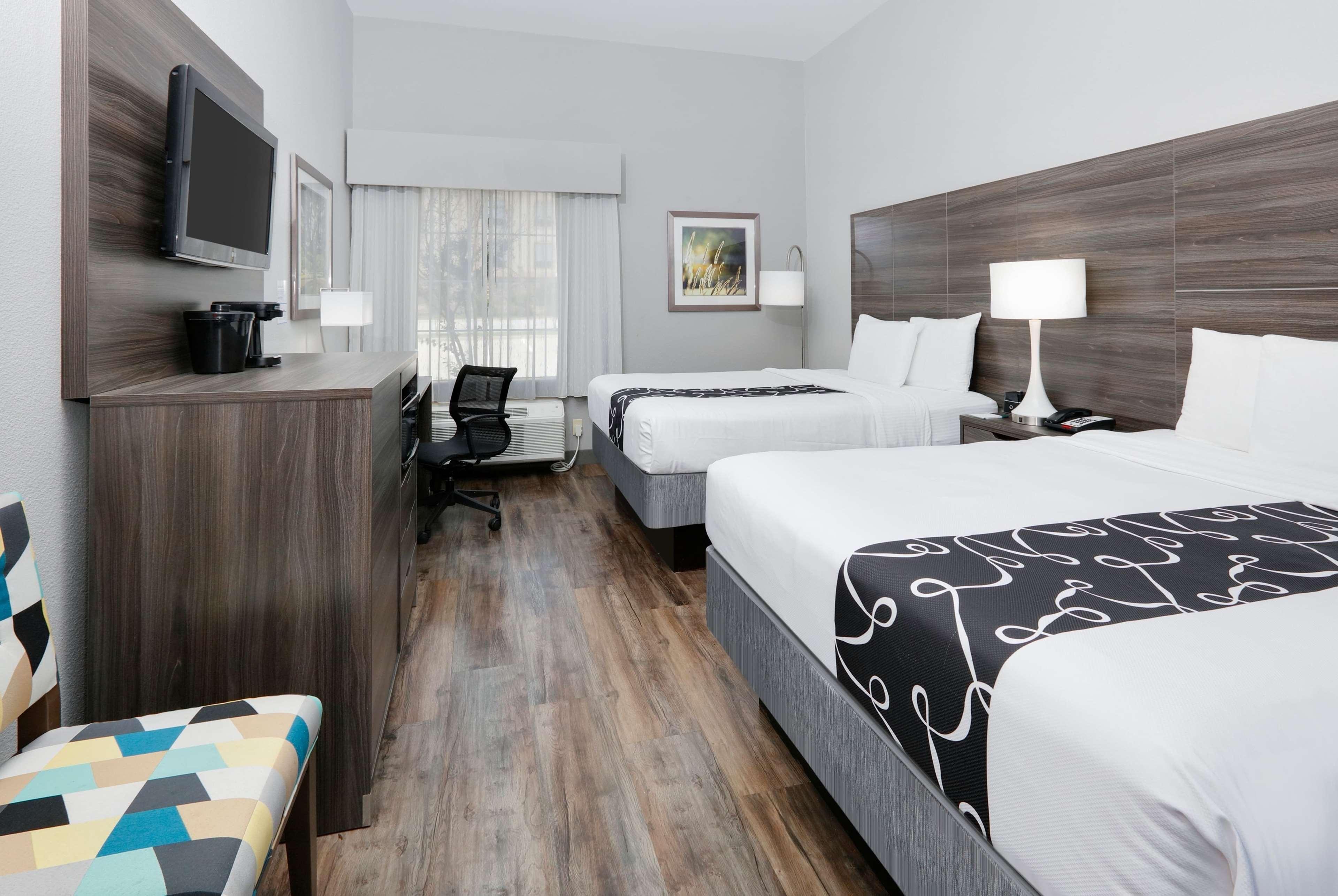 La Quinta By Wyndham Denton - University Drive Esterno foto