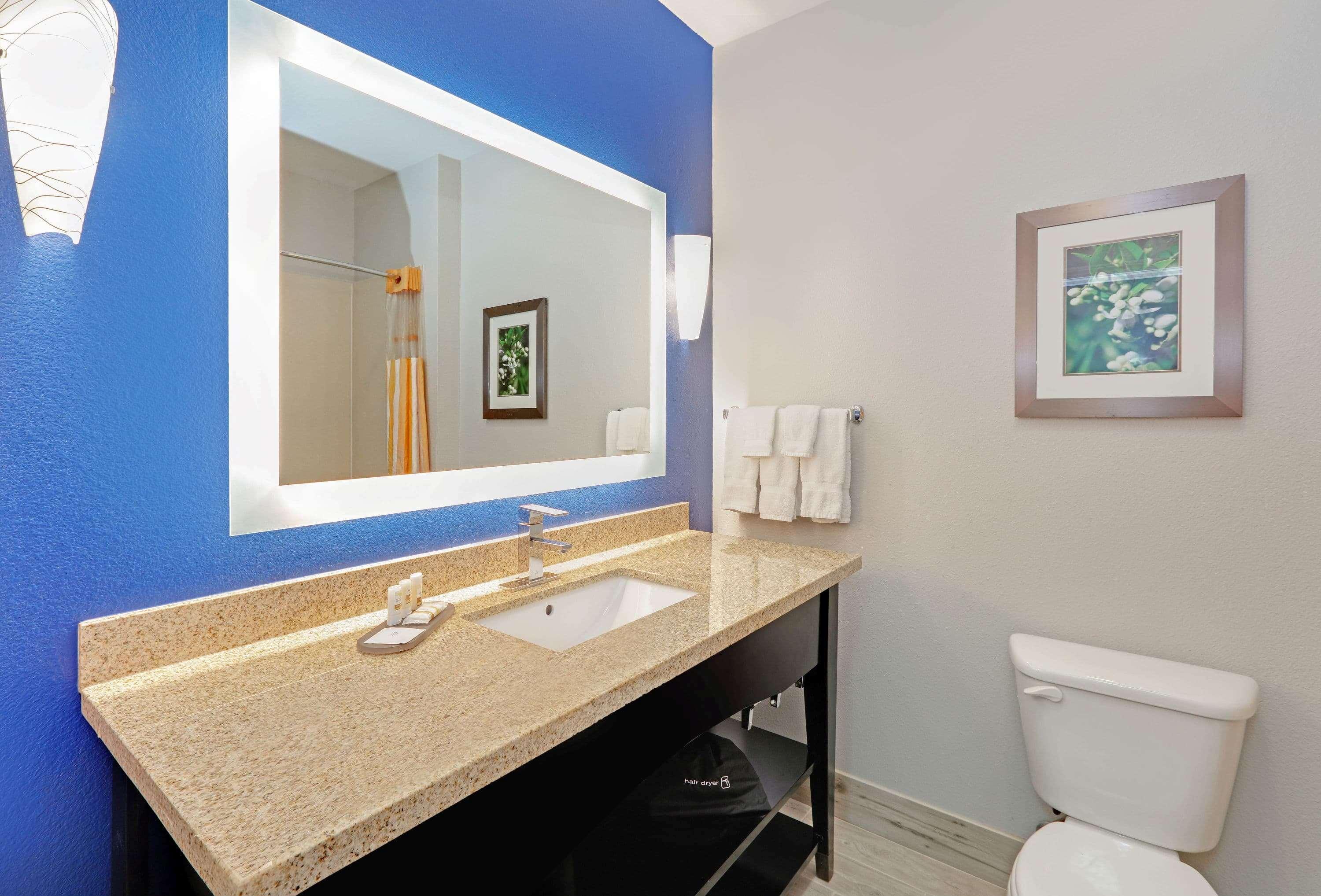 La Quinta By Wyndham Denton - University Drive Esterno foto