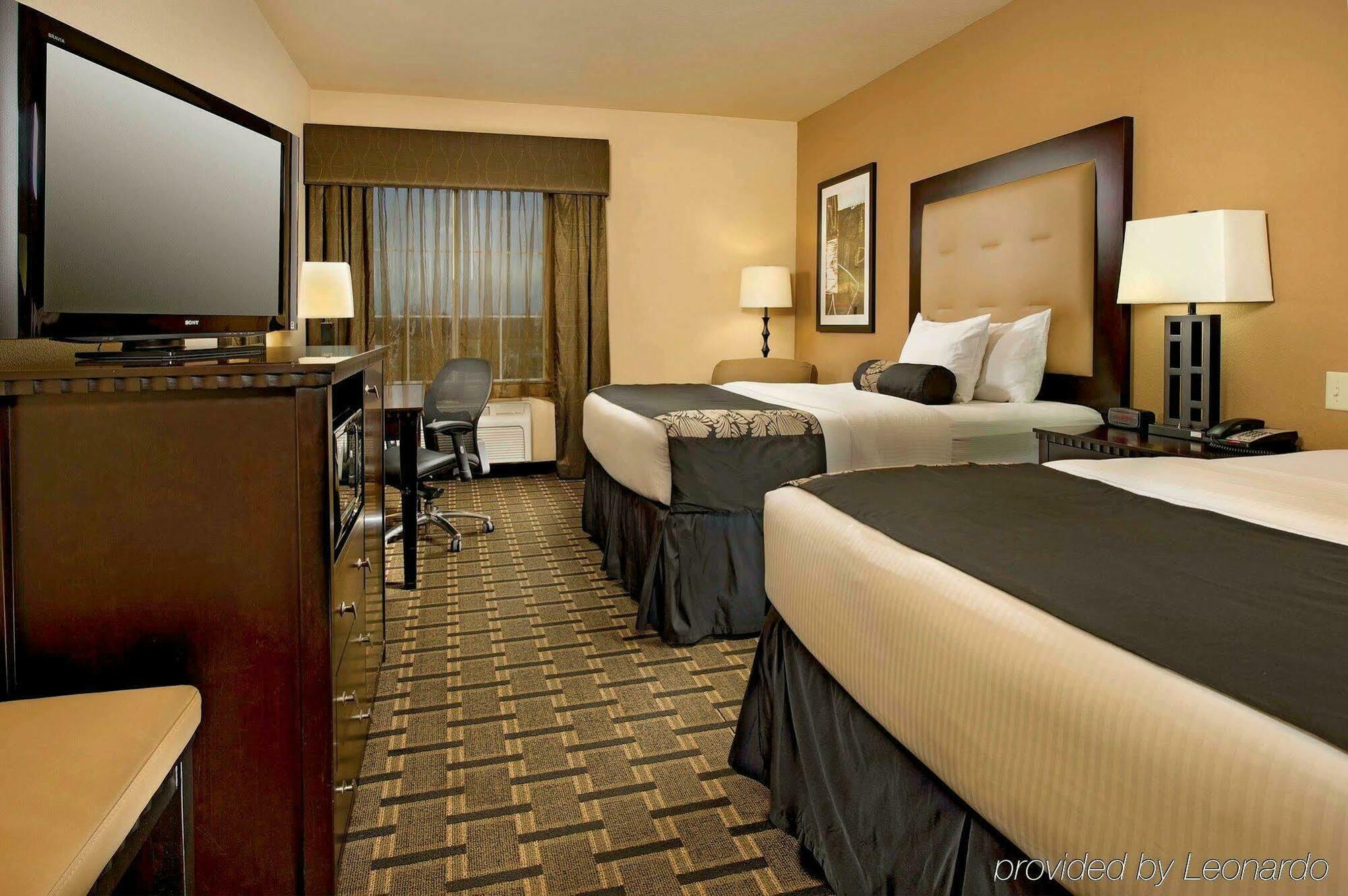 La Quinta By Wyndham Denton - University Drive Esterno foto